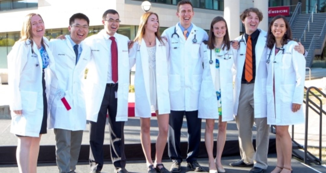 Top 10 Medical Scholarships for International Students to Study Abroad 