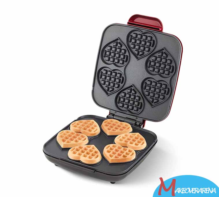 DASH Multi Mini Heart-Shaped Waffle Maker